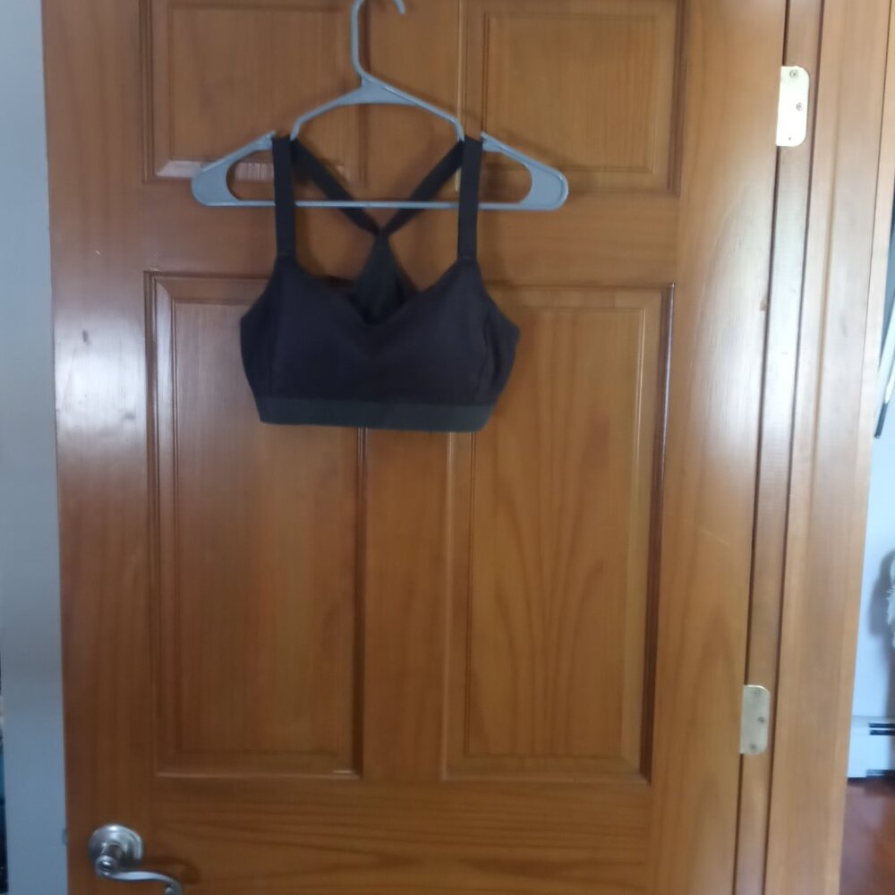 sports bra